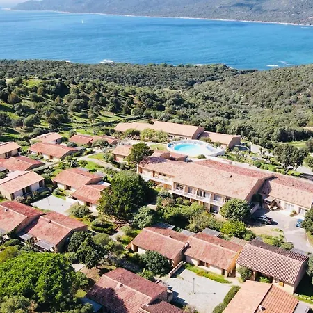 Grand F2 Clim Wifi Lave Linge Vue Résidence Piscine à Pied * Serra di Ferro