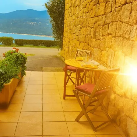 Grand F2 Clim Wifi Lave Linge Vue Résidence Piscine à Pied Serra di Ferro